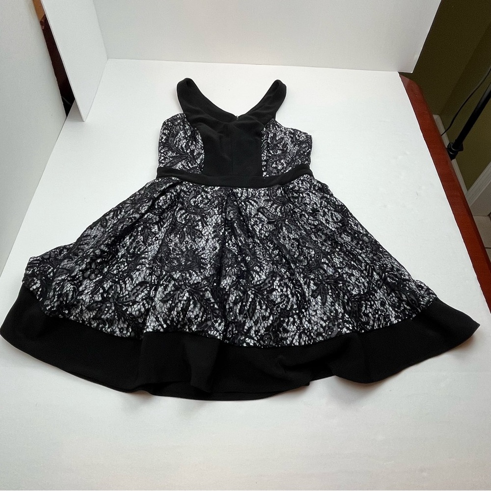 Xscape Black Lace White Underlay Side Cutouts Womens Size 8 Fit & Flare Dress